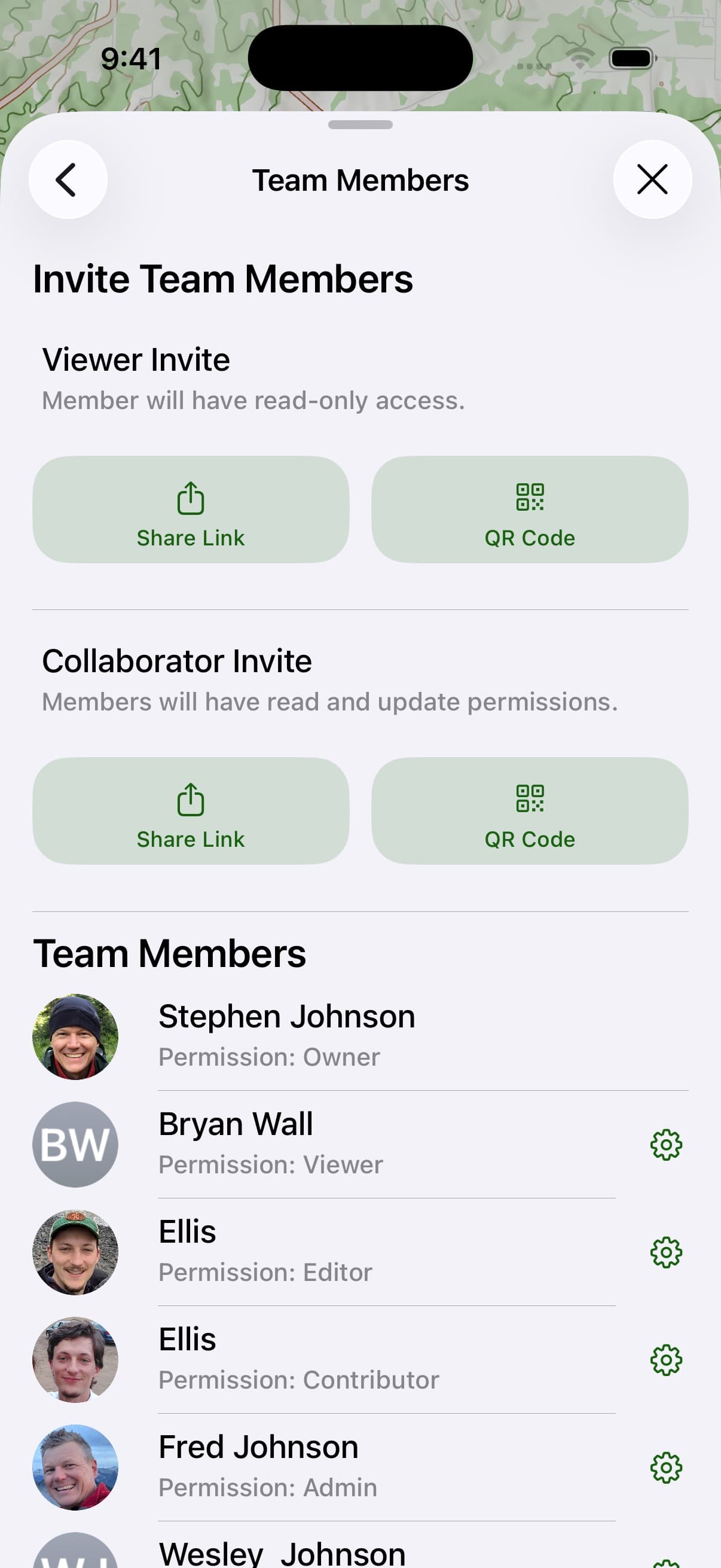SCREENSHOT: team sharing — shared location / team members on the map