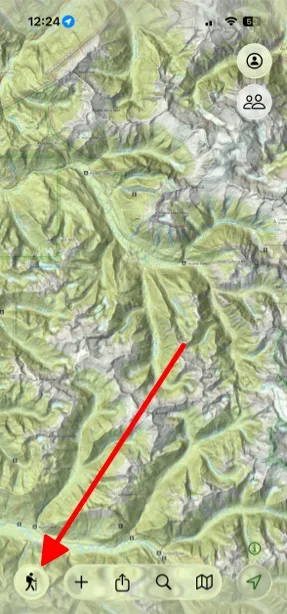 The Hike button in the bottom-left corner of the map